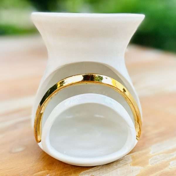 Candles, Oil Burners & Incense Stick in the Mud Pottery